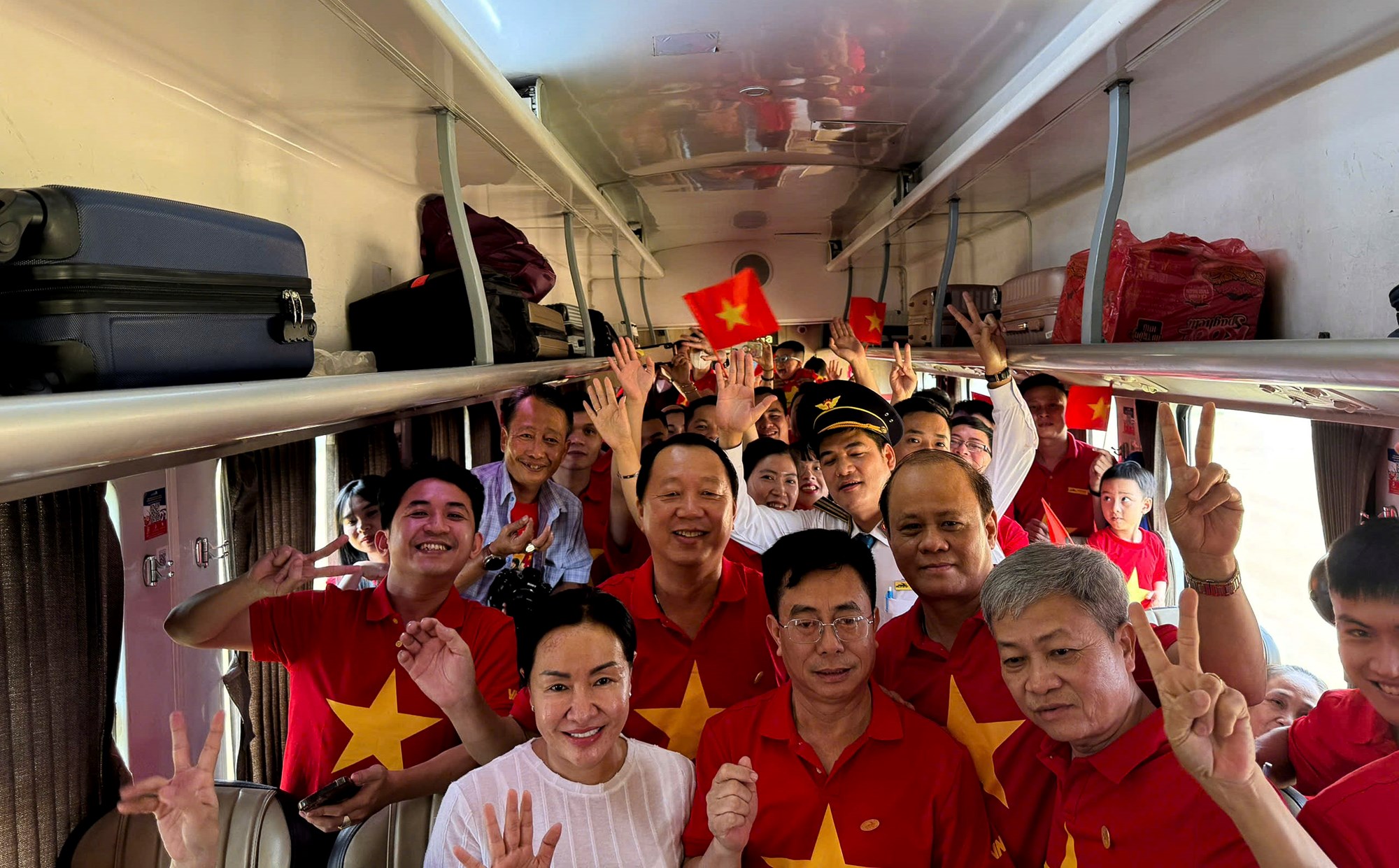 Hình ảnh đoàn tàu Thống Nhất hội ngộ tại ga Đà Nẵng - ảnh 5