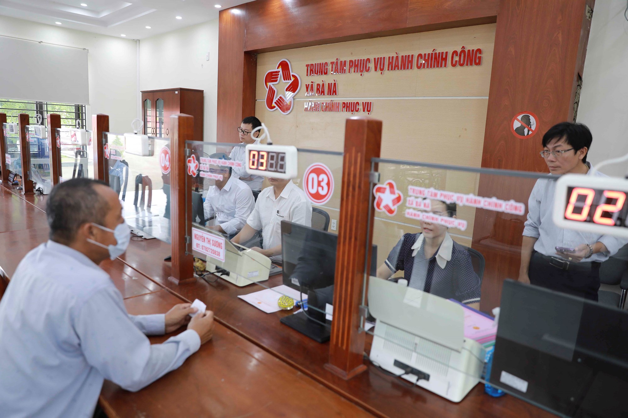 Ngày đầu vận hành chính quyền 2 cấp ở Đà Nẵng: Thông suốt, ổn định - ảnh 8