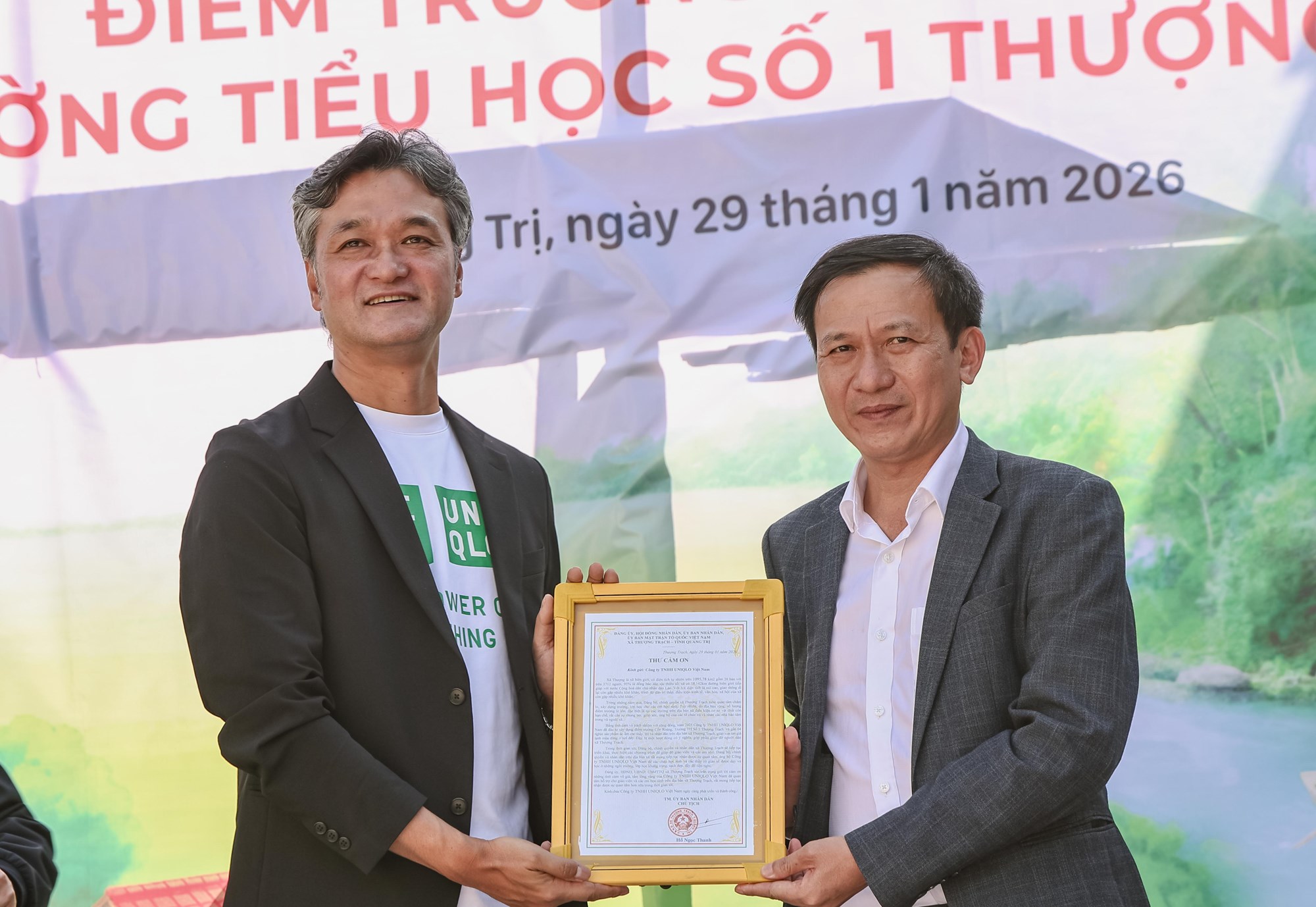 Từ lớp học ghép ván đến mái trường kiên cố - ảnh 5