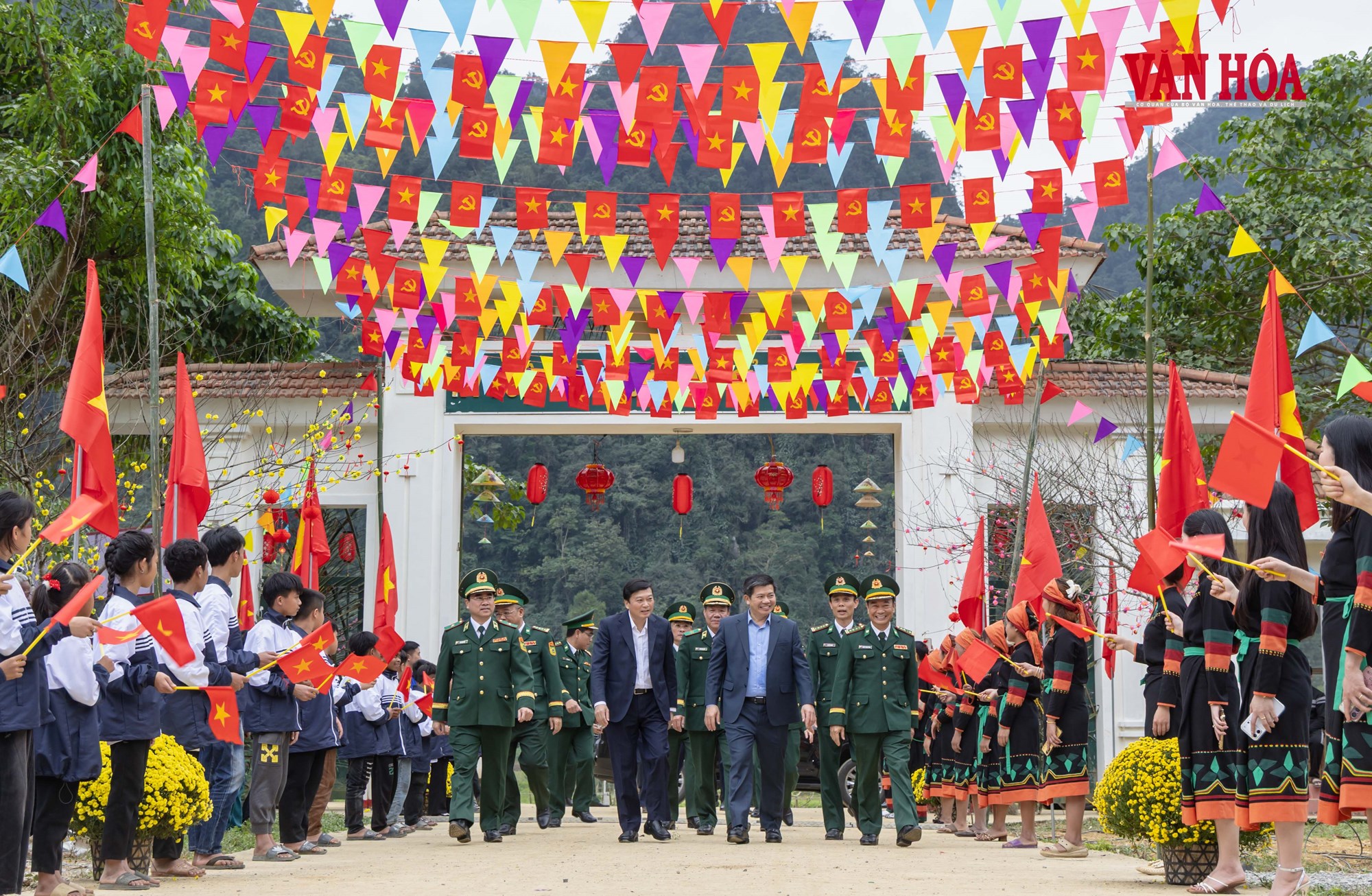 Quảng Trị: Xuân Biên phòng - Ấm lòng đồng bào Rục - ảnh 1