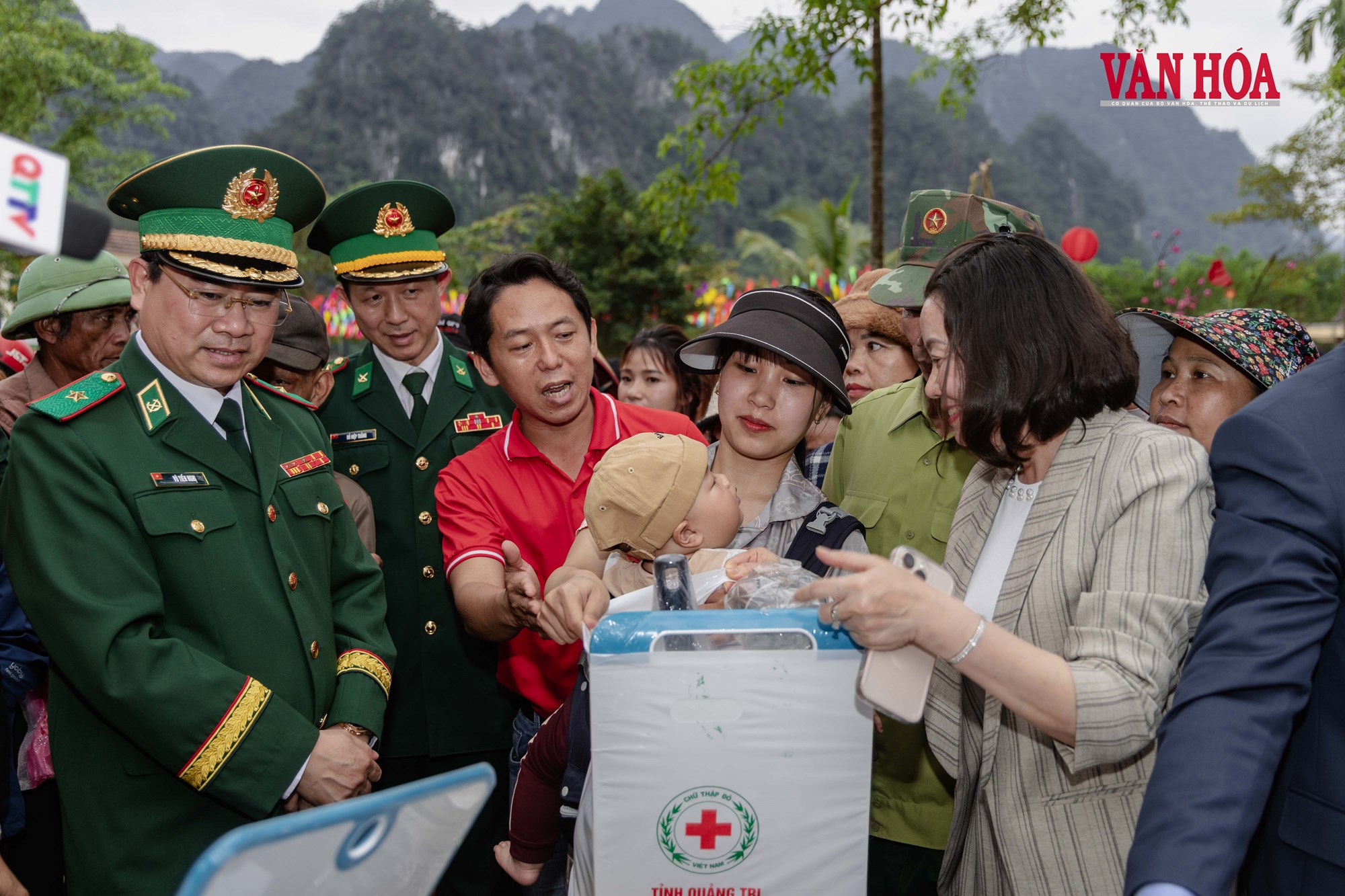 Quảng Trị: Xuân Biên phòng - Ấm lòng đồng bào Rục - ảnh 13