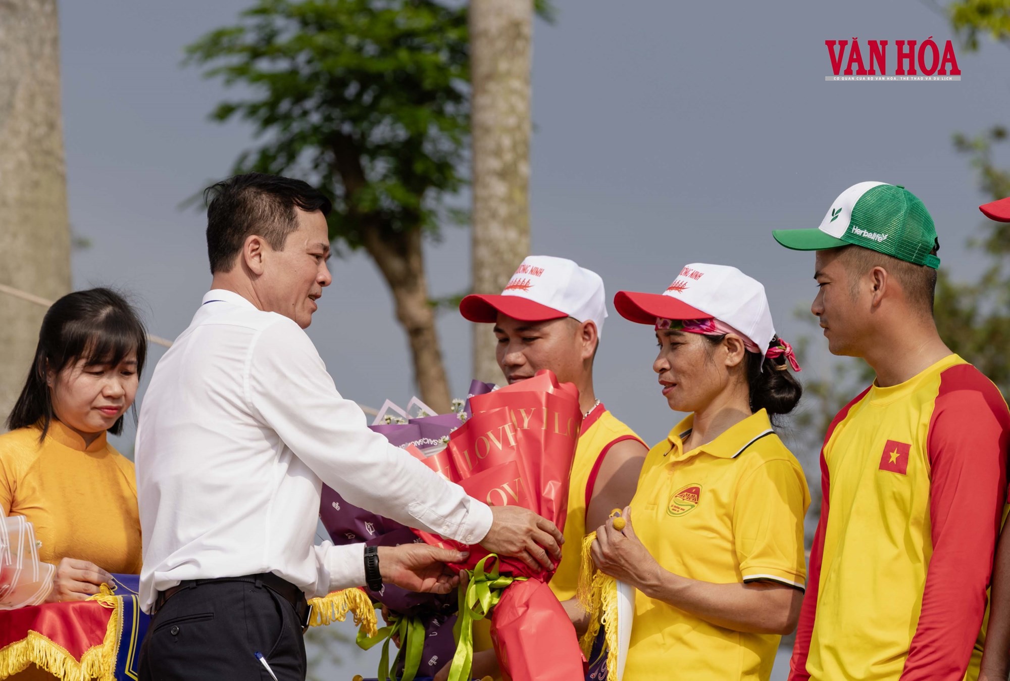 Nhịp chèo trên dòng sông thống nhất - ảnh 3