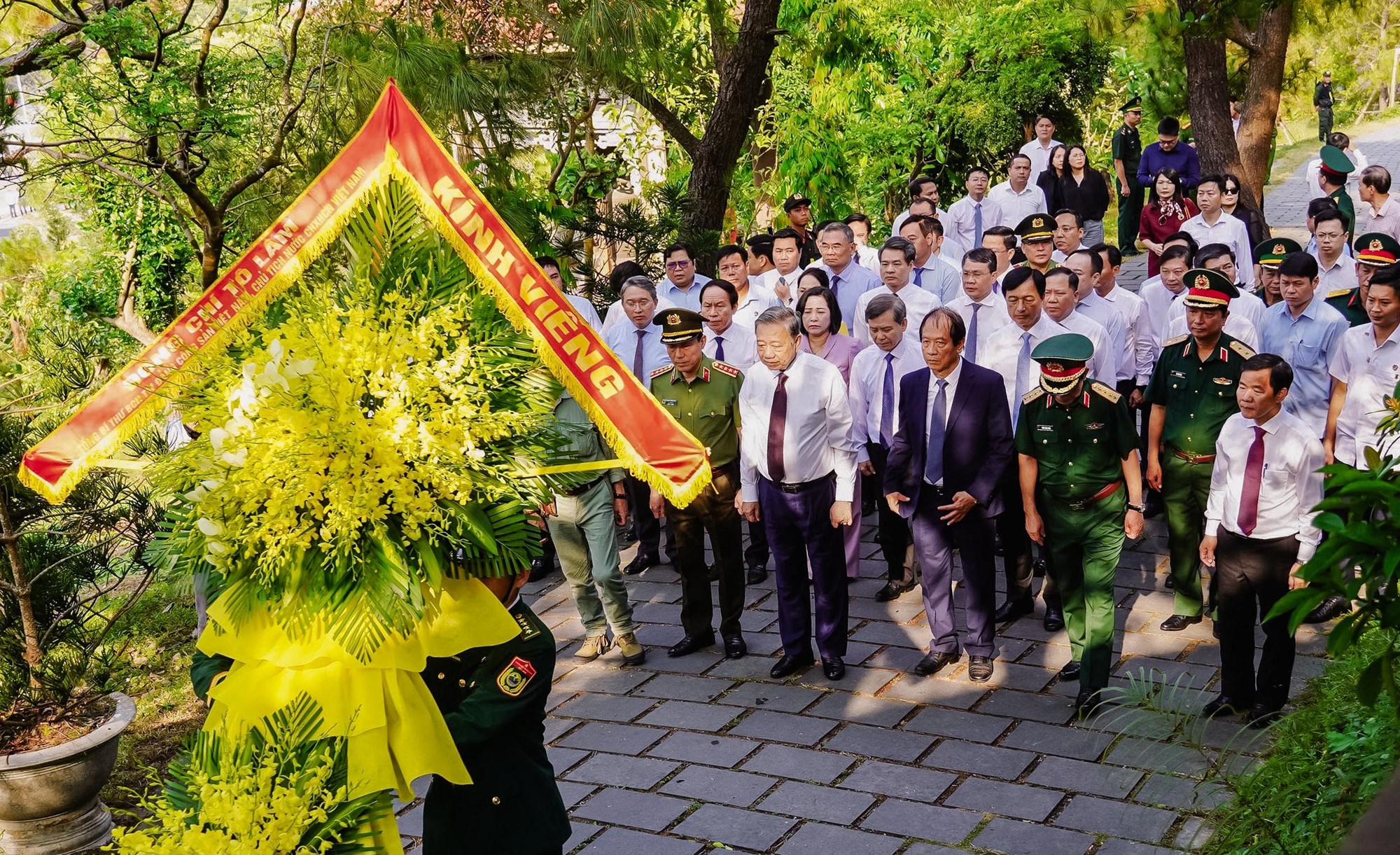 Hành trình tri ân và khát vọng hòa bình - ảnh 1