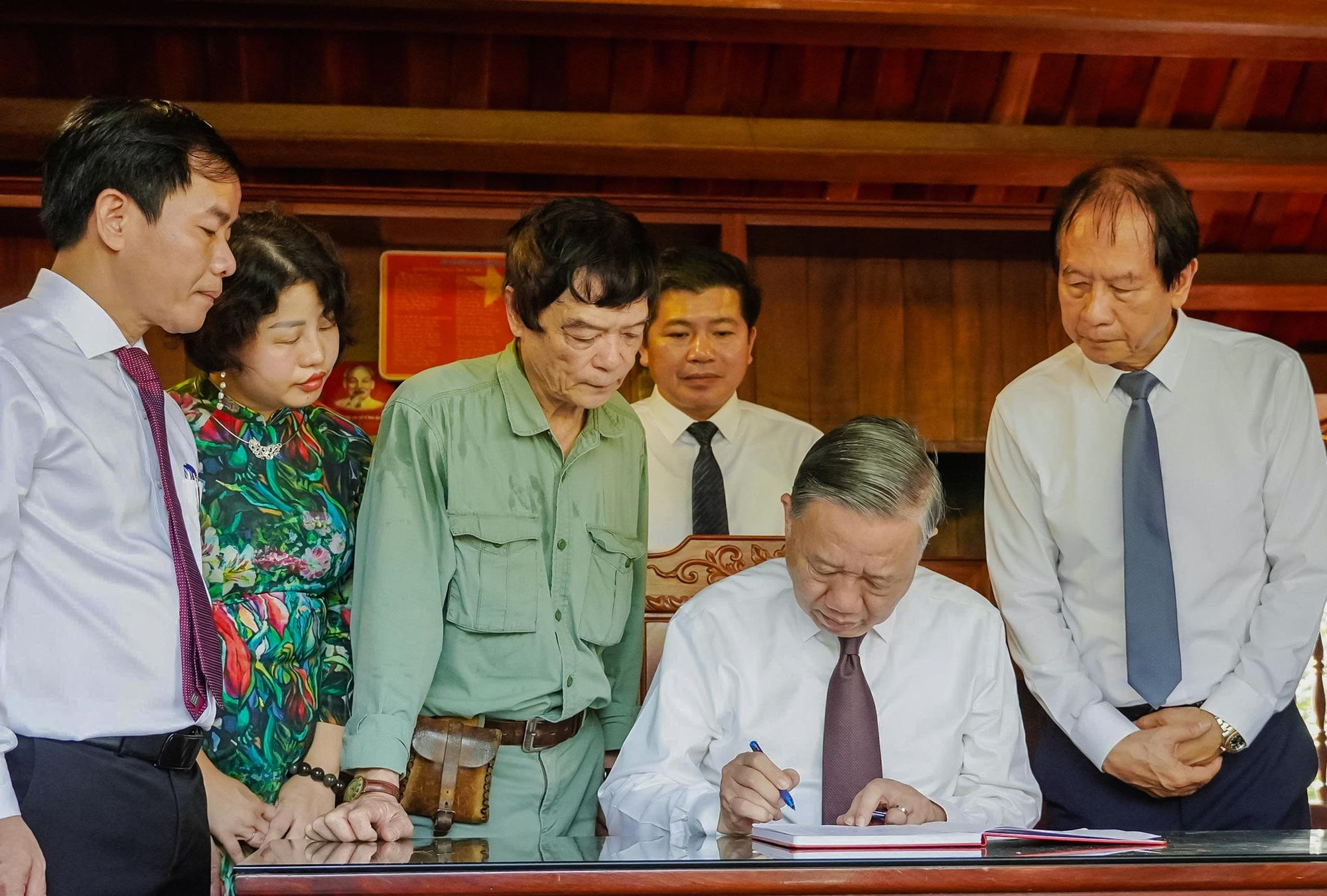 Hành trình tri ân và khát vọng hòa bình - ảnh 3