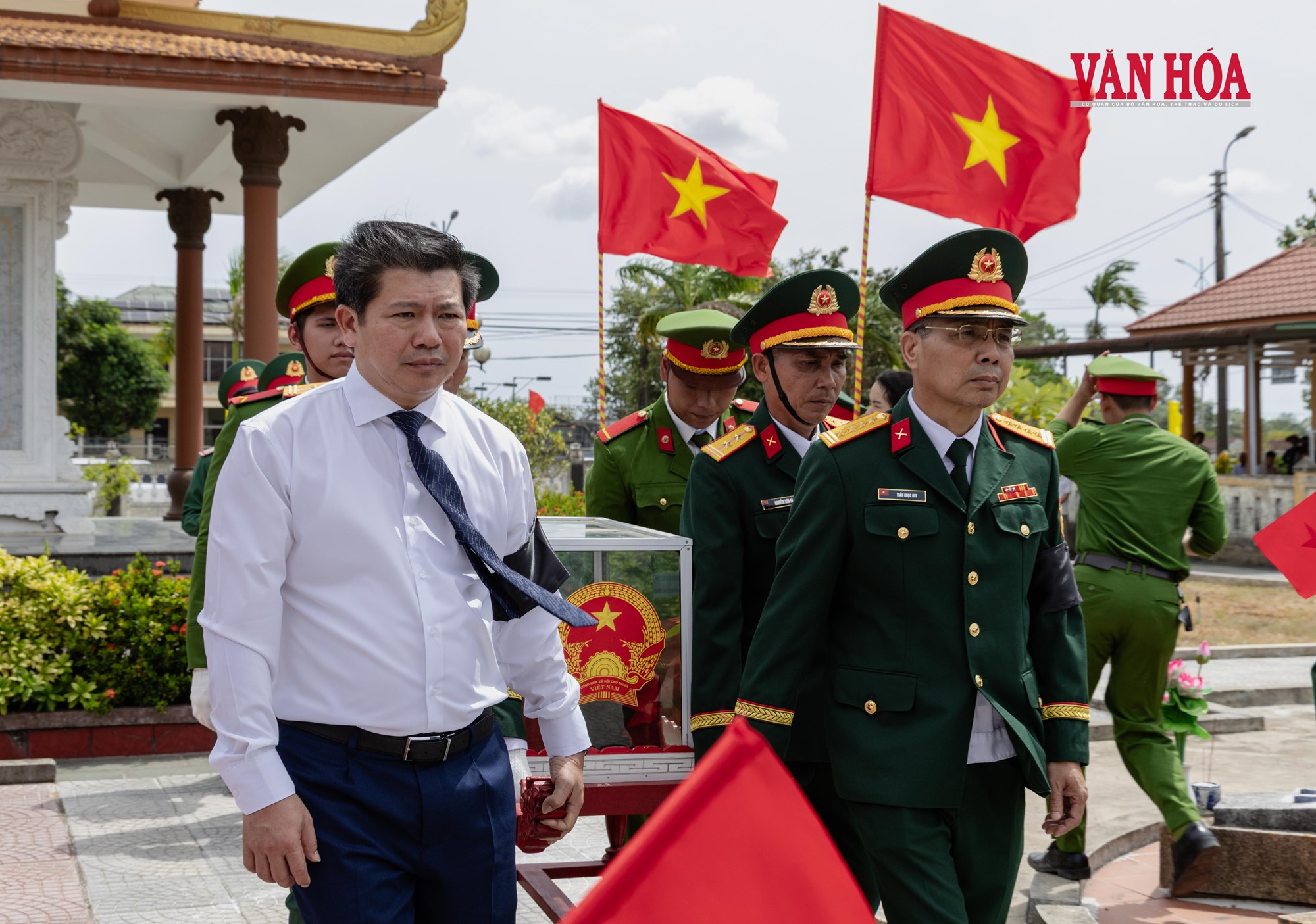 Các anh trở về từ lòng đất Câu Nhi - ảnh 11
