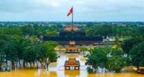 Khu di sản Huế trong ngày mưa lũ 