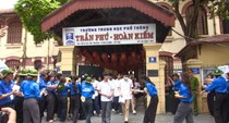 Ghi nhận môn thi Ngữ văn lớp 10 tại điểm thi THPT Trần Phú