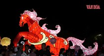 Đêm hội Thành Tuyên 2026: Biển người đổ về chờ đón giây phút khai hội