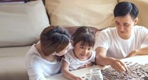 Dạy con hiểu về tiền bạc: Hành trang đầu đời không thể thiếu