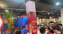Sau nghỉ lễ, Triển lãm thành tựu đất nước tiếp tục thu hút hàng nghìn du khách