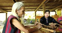 Mạch nguồn văn hóa qua tiếng sáo của đồng bào Vân Kiều