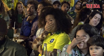 Rio de Janeiro: Người hâm mộ Brazil lặng người sau thất bại trước Na Uy