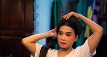 Sau tấm màn nhung của sân khấu chèo