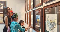Khai mạc triển lãm “Nét đẹp di sản văn hóa Huế qua nghệ thuật ký họa” tại Đà Nẵng