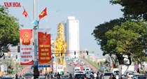 Phố phường Đà Nẵng rực rỡ cờ hoa chào mừng Đại hội XIV của Đảng