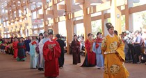 Cổ phục, trang phục truyền thống Việt tỏa sáng tại Nhật Bản