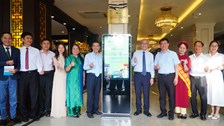 Thanh Lịch Royal Boutique Huế đón nhận chứng nhận Du lịch xanh VITA Green