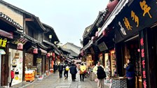 Du khách không còn mặn mà với những điểm đến nổi tiếng