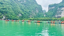 Khi sức hút điểm đến trở thành áp lực