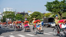 Đà Nẵng chuyên nghiệp hóa đội xích lô du lịch, hướng tới sản phẩm đặc trưng của thành phố