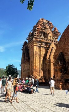 Khánh Hòa:  Mở cửa các di tích đón khách trở lại sau bão Kalmaegi