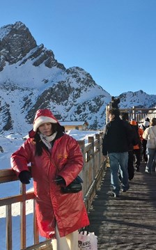 Núi tuyết Ngọc Long: “Kỳ quan băng giá” giữa lòng phố Lệ Giang