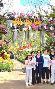 Khánh Hòa đón hơn 9,2 triệu lượt khách trong 5 tháng đầu năm