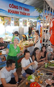 Khánh Hòa: Khai mạc Lễ hội “Vị ngon phố biển – Giai điệu mùa hè“