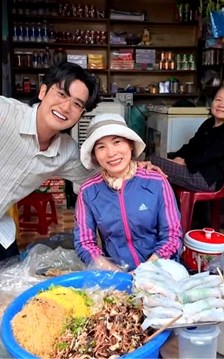 “Quan không gờ” đưa chợ truyền thống đến gần với mọi người