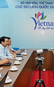 Đồng hành tháo gỡ điểm nghẽn, thúc đẩy du lịch Quảng Ninh bứt phá