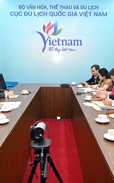 Phát triển các sản phẩm du lịch xuyên biên giới Việt Nam - Trung Quốc