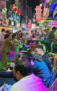 Không để tình trạng người lang thang xin ăn đeo bám khách du lịch 