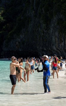 Thái Lan đề xuất siết visa miễn phí nhằm thu hút khách du lịch chất lượng cao