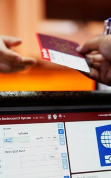 Nhật Bản tăng phí visa, triển khai sàng lọc nhập cảnh trực tuyến