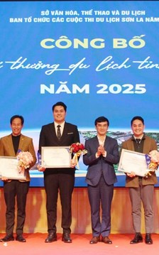 Trao giải thưởng các cuộc thi quảng bá du lịch Sơn La năm 2025 