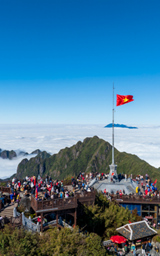 Lào Cai triển khai đồng bộ các chính sách hỗ trợ, thúc đẩy du lịch