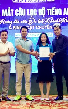 Khánh Hòa: Ra mắt CLB Tiếng Anh Hướng dẫn viên Du lịch 