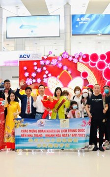 Thí điểm miễn thị thực cho công dân Trung Quốc đi du lịch theo đoàn đến Khánh Hòa đến hết năm 2027