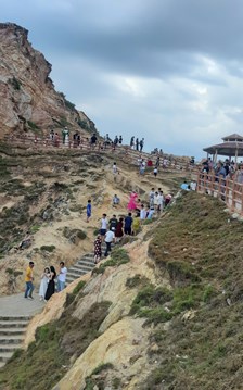 Giữ nguyên mức giá vé tham quan hiện hành tại khu du lịch Eo Gió
