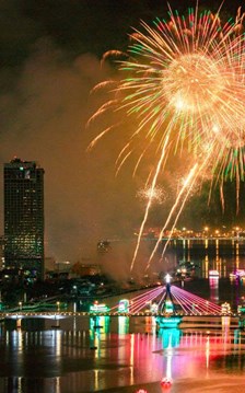 Pháo hoa - cách Sun Group đang làm đẹp cho những vùng đất Việt Nam