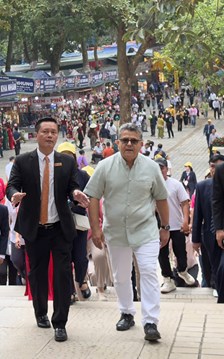 Gần 400 đại biểu quốc tế trải nghiệm không gian lễ hội Du lịch chùa Hương