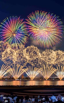 10 đội pháo hoa hội tụ DIFF 2026: Cuộc đua nghệ thuật trên bầu trời Đà Nẵng