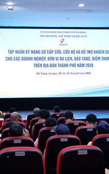 Tập huấn kỹ năng sơ cấp cứu, cứu hộ và hỗ trợ du khách cho lực lượng phục vụ du lịch