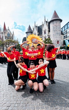 Chạm nhịp tự hào, nối dài hành trình trải nghiệm
