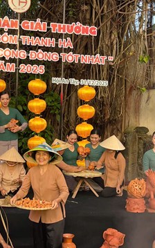 Làng gốm Thanh Hà đón nhận giải thưởng “Điểm du lịch cộng đồng tốt nhất” năm 2025