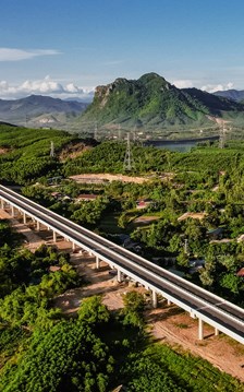 Hành trình nối di sản bằng tuyến đường sắt Huế - Phong Nha