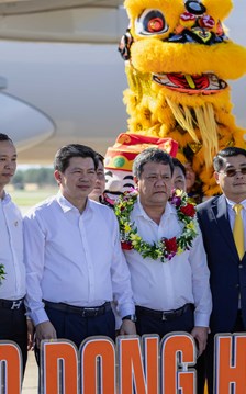 Đường bay Cam Ranh - Đồng Hới nối hai miền du lịch