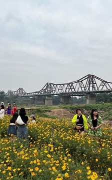 Sông Hồng mở chuỗi sản phẩm du lịch từ đường thủy đến làng nghề, di sản
