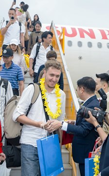 Khánh Hòa triển khai hiệu quả mô hình "Hàng không - Du lịch"