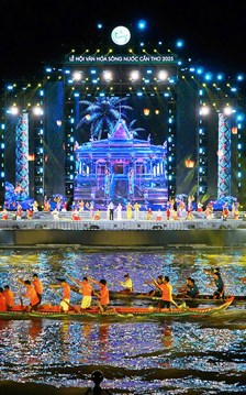  Đồng bằng sông Cửu Long tất bật đón khách